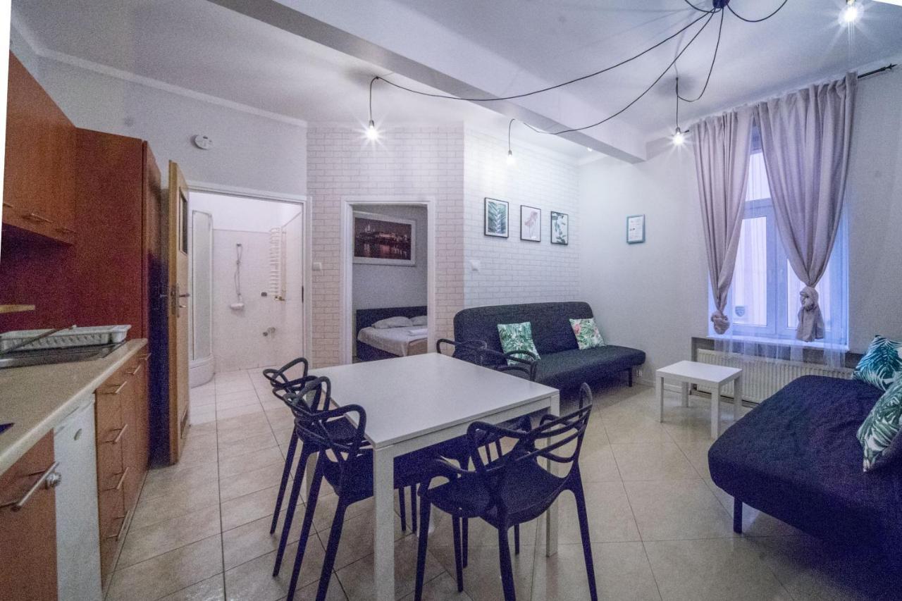 Apartamenty Amber Krasków Exterior foto
